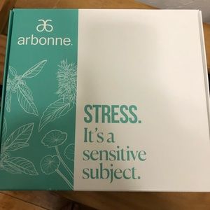 Arbonne SuperCalm Set